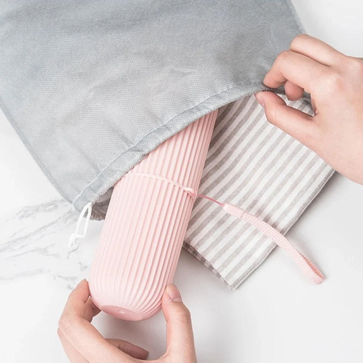 Étui Portable pour Brosse à Dents et Dentifrice